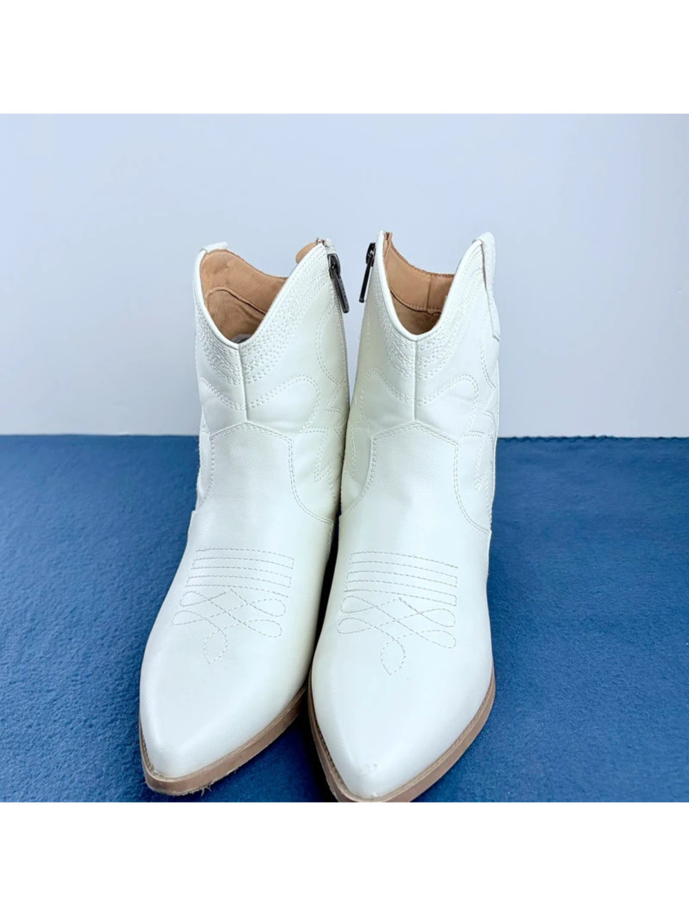 Indigo Rd. White Ankle Cowboy Booties Women’s Size 11 Coquette Festival
